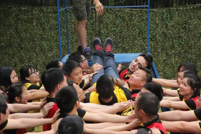 “向妄想启程” J9集团销售团建活动美满开放