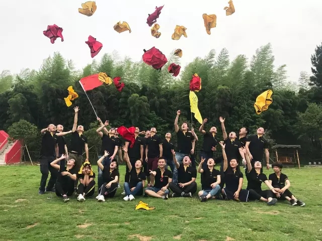 “向妄想启程” J9集团销售团建活动美满开放